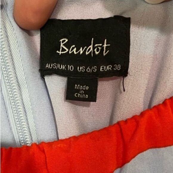 Bardot Camilla Hawaiian Floral Off The Shoulder Long Sleeve Blouson Dress - Picture 4 of 7